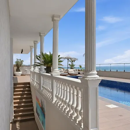 Divino Penthouse