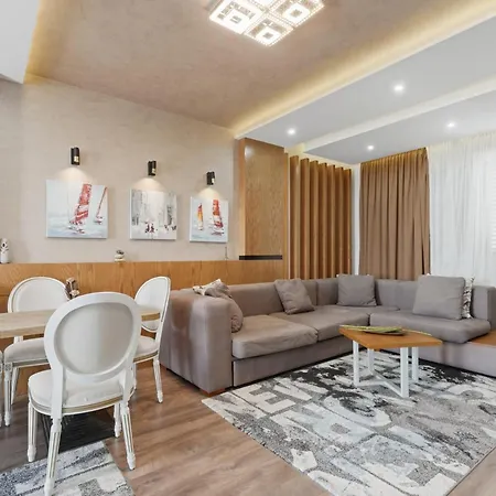 Divino Penthouse *